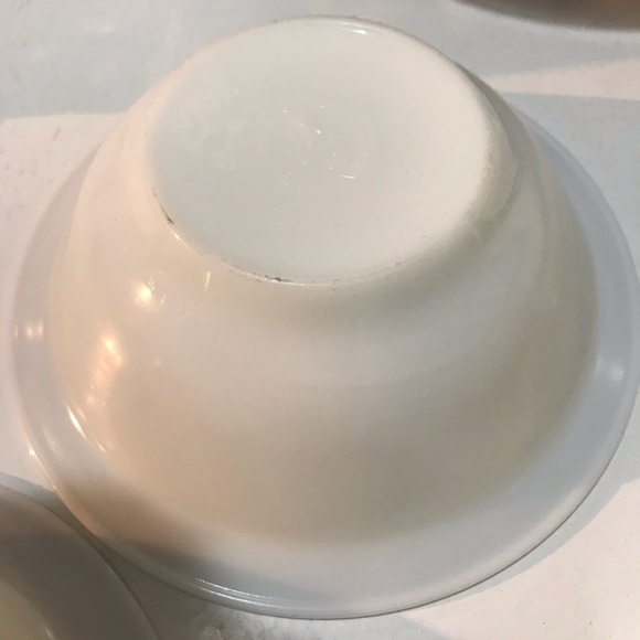 2 Vintage Corning Serving Bowls - Picture 8 of 10